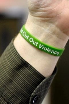 Purple Wristbands for Domestic Violence Awareness: A Campaign & Design Guide