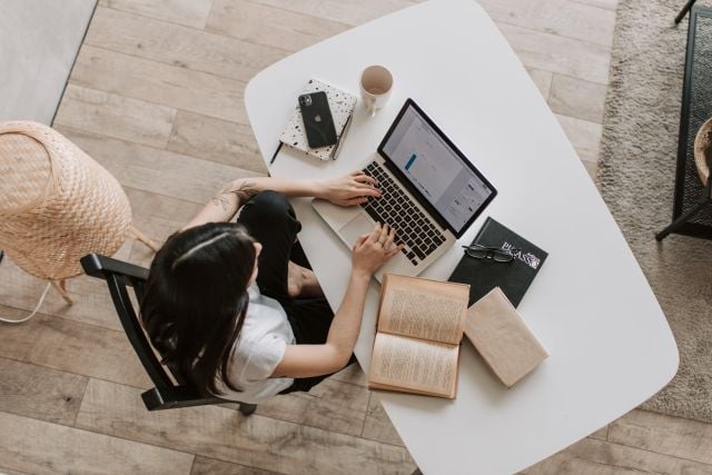 10 Study Tips to Help You Hit Your Goals: How Wristbands and Smart Habits Boost Student Success
