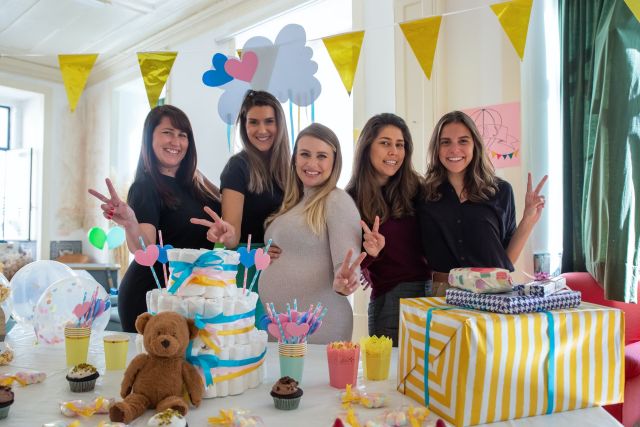 10 Baby Shower Ideas: Games, Decorations, Favours & Custom Wristbands