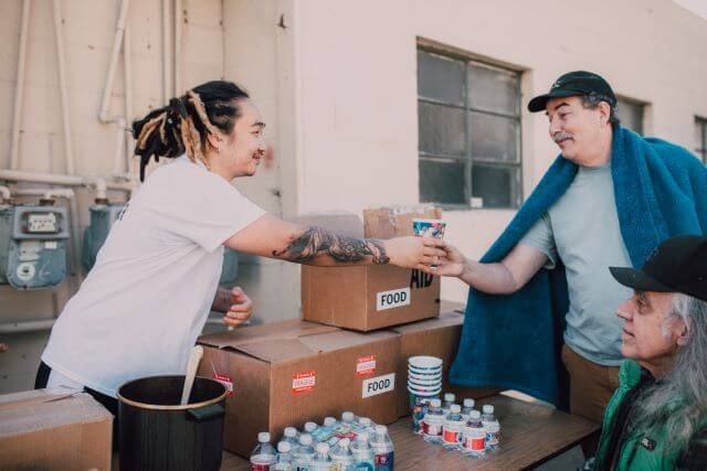 World Kindness Day Activities: How Custom Wristbands Spread Kindness in Schools and Communities