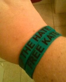&ldquo;Free Kate&rdquo; Bracelets: How Cause Wristbands Support Civil-Rights Cases (2026)