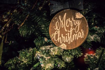 Festive Wristband Ideas for Christmas and New Year: Party Accessories, Gifts, and Event Bands
